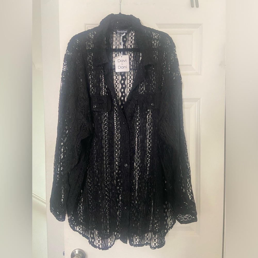 DAVI & DANI Black Sheer Lace Button-Down Shirt